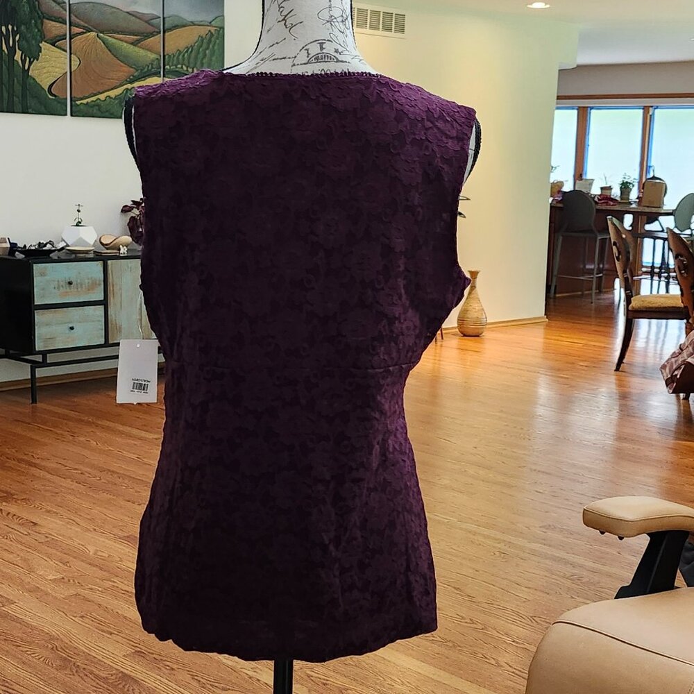 NWT - SEMANTIKs Stretch Lace Tank Top - Picture 5 of 9